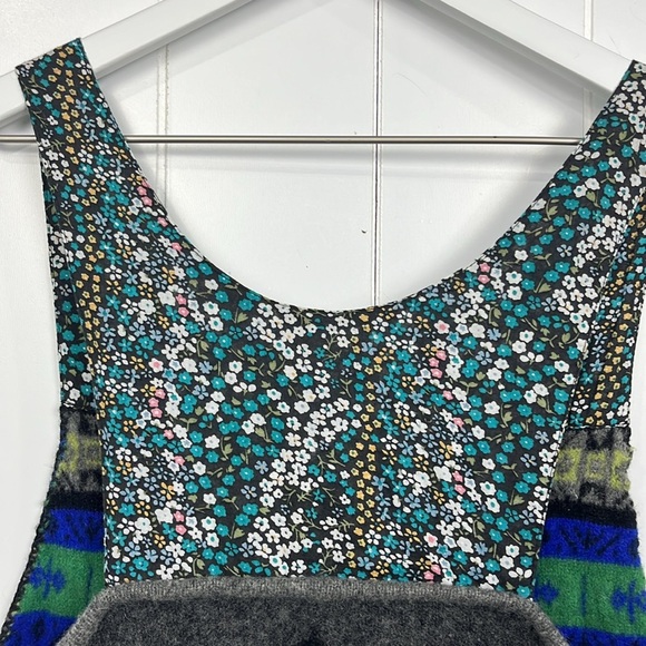 Free People Womens Tank Top SP Gray Green Pullover Floral/Stripe Wool Blend EUC - Picture 6 of 12